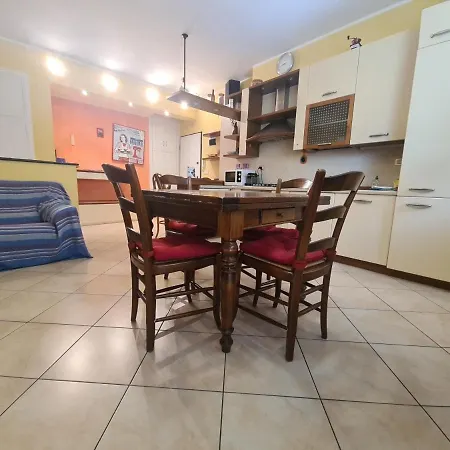 Apartment La Casa Di Sarah By Portofinovacanze