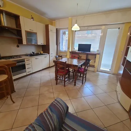 La Casa Di Sarah By Portofinovacanze Apartment